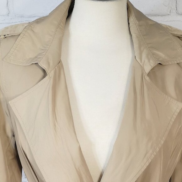 Ricki's Ladies Size Small Tan Lined 1 Button Closure Belted Trench Coat - Picture 12 of 12